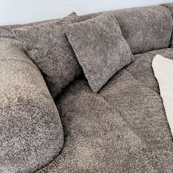 Bora Sofa i Grå Boucle - Venstrevendt - 300 cm - Hofstra & Wagner