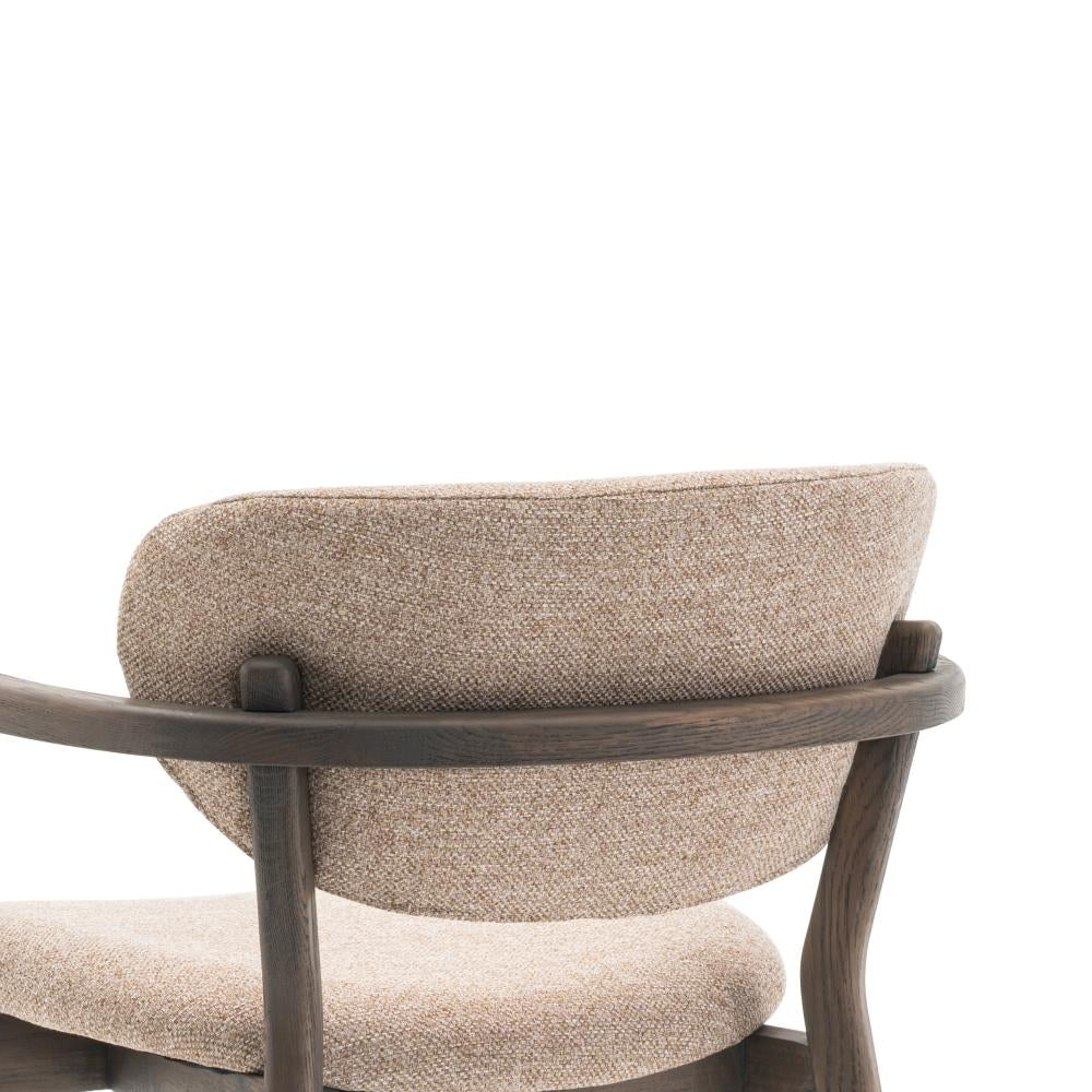 Ellie Spisestol m. Armlener og Beige Sete - Smoked Eik