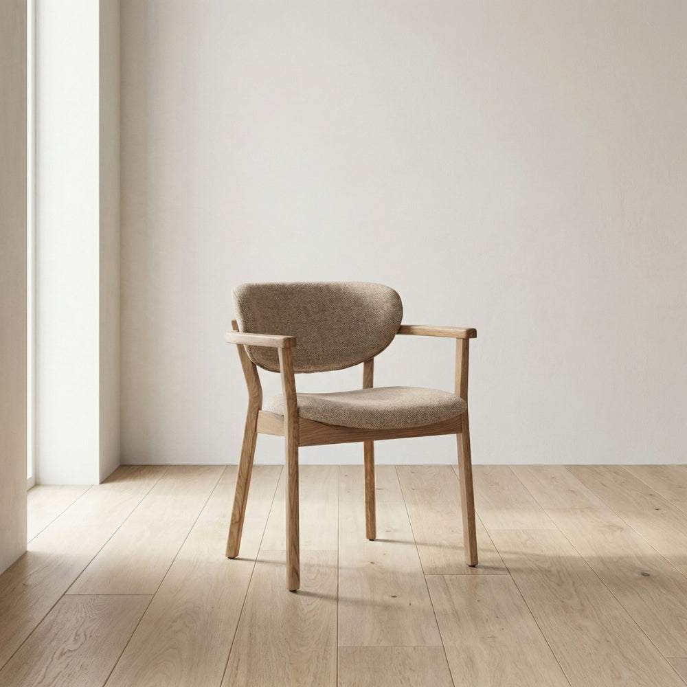 Ellie Spisestol m. armlener og beige sete  - Natur Eik