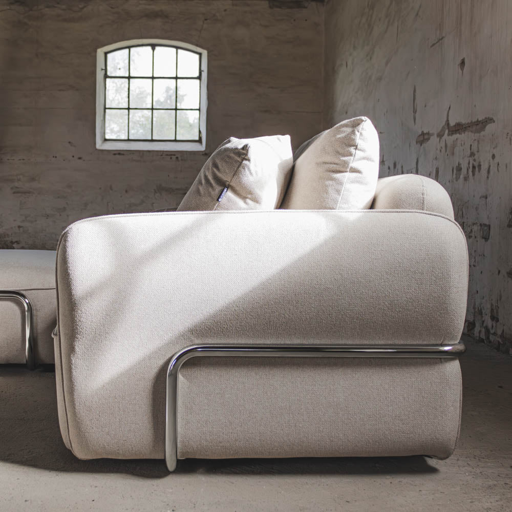 Lino Chrome Sofa m. Puff - 230 cm - Beige Stoff