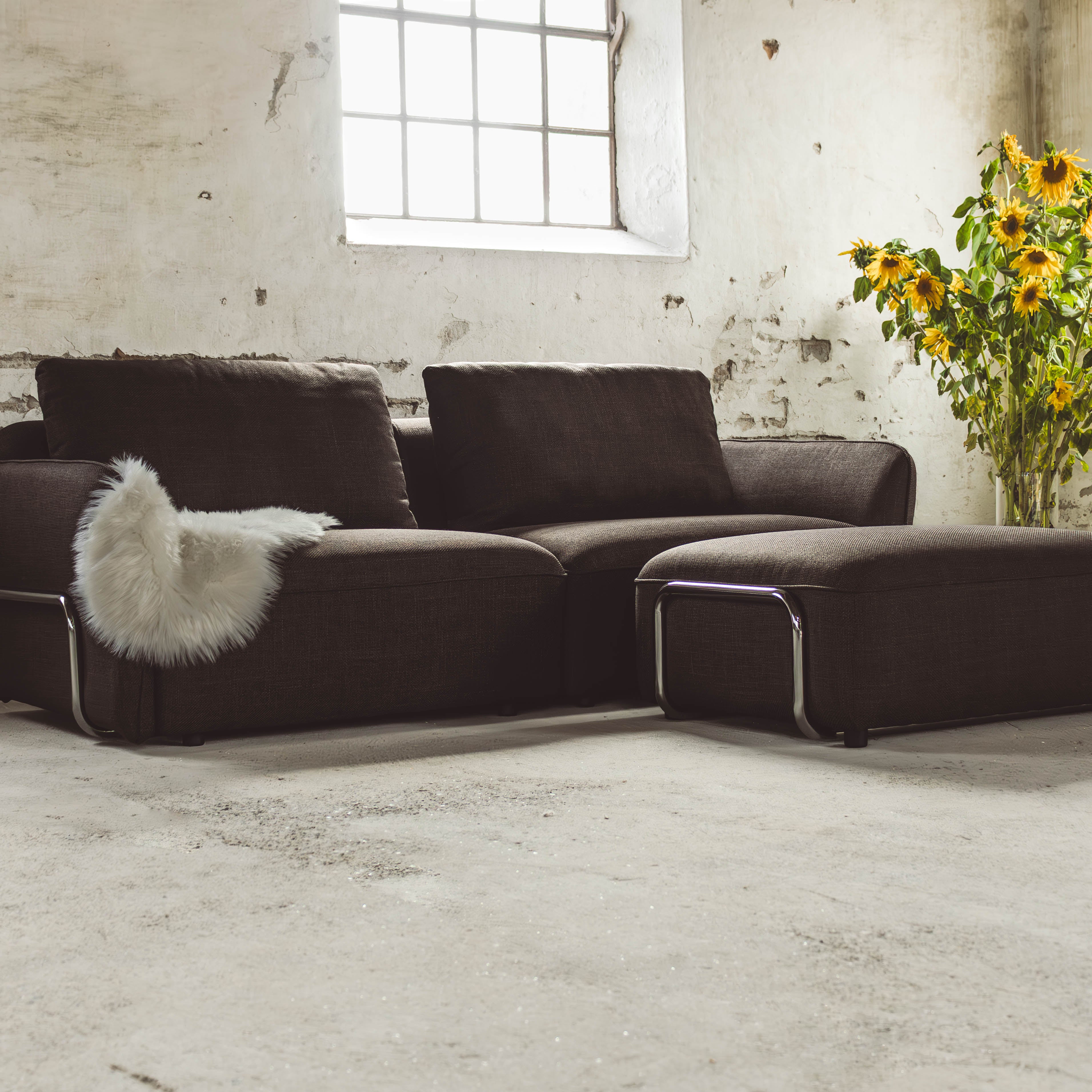 Lino Chrome Sofa inkl. puff - 230 cm - Brun stoff