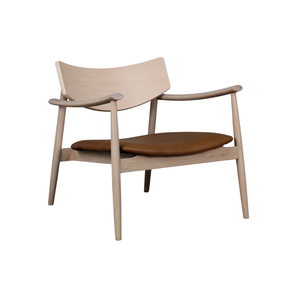 Lara Loungestol i  Lys Natur Eik m. Brun PU sete