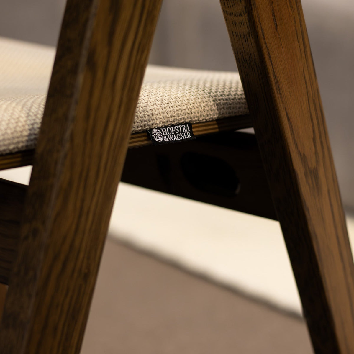 Milla Spisestol - Smoked Eik m. Lyst Sete
