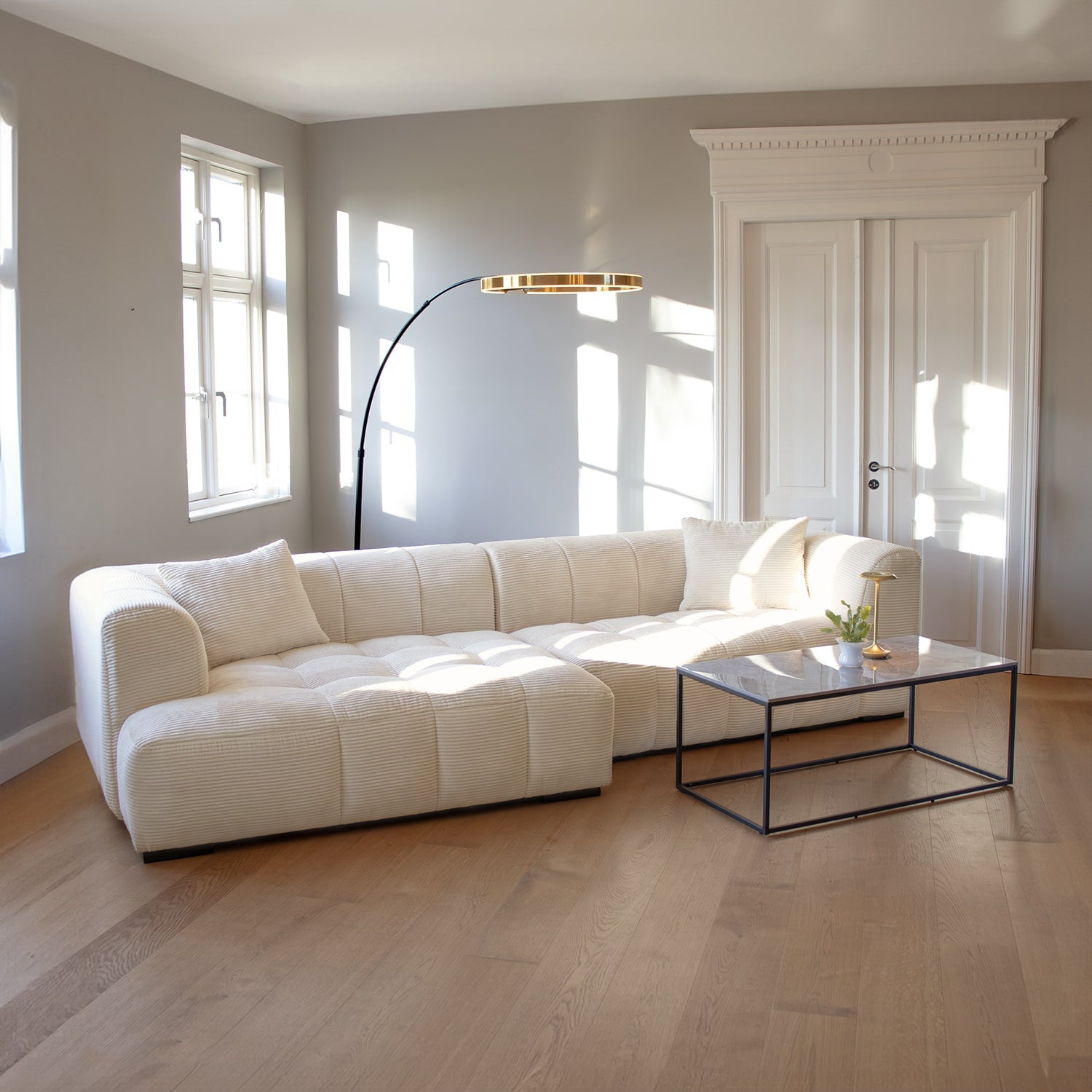 Bora Sofa - Lys Bredstripet Kordfløyel - Venstrevendt - 300 cm