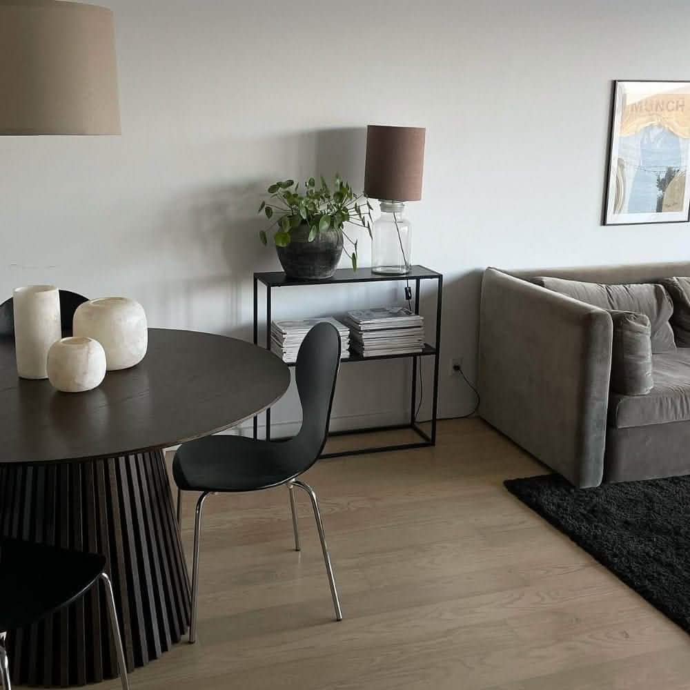 Måne Lamell Spisebord - Smoked Eik Ø120