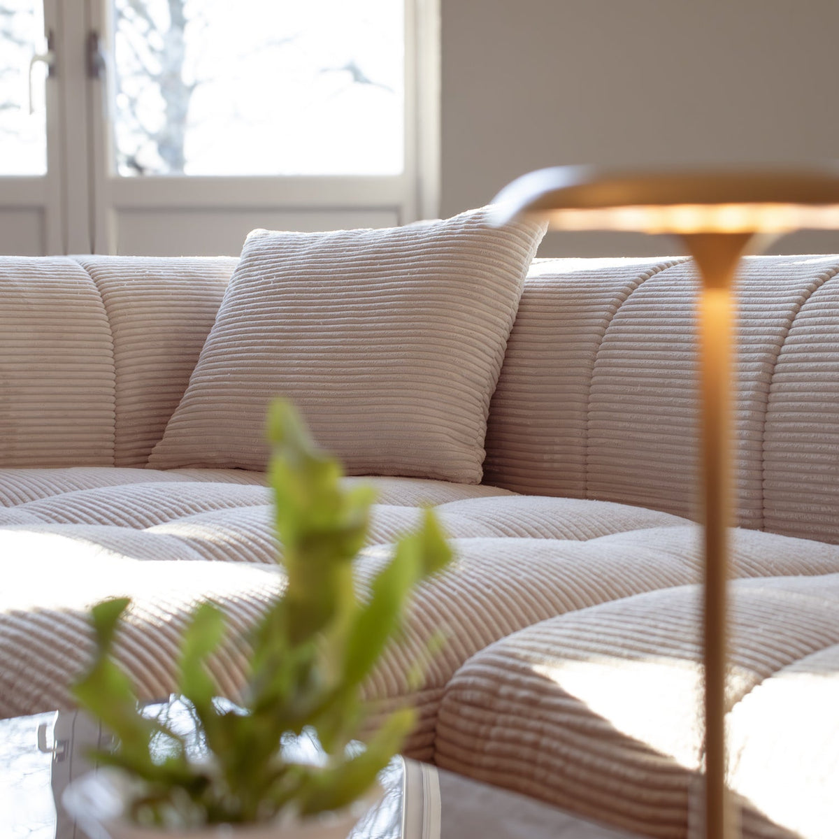 Bora Sofa - Lys Bredstripet Kordfløyel - Venstrevendt - 300 cm