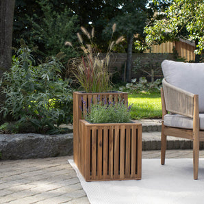 Plantekasse i Akasie - 40x40x40 cm